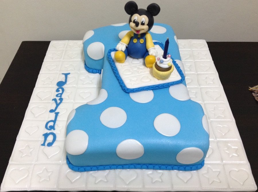 1st Birthday Mickey Mouse Cake