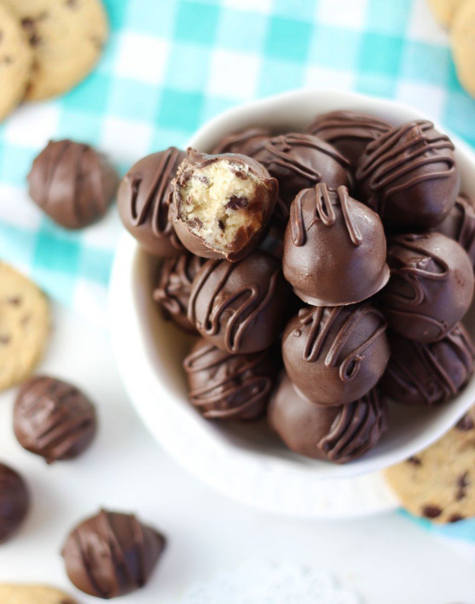 Chocolate Chip Cookie Dough Truffles