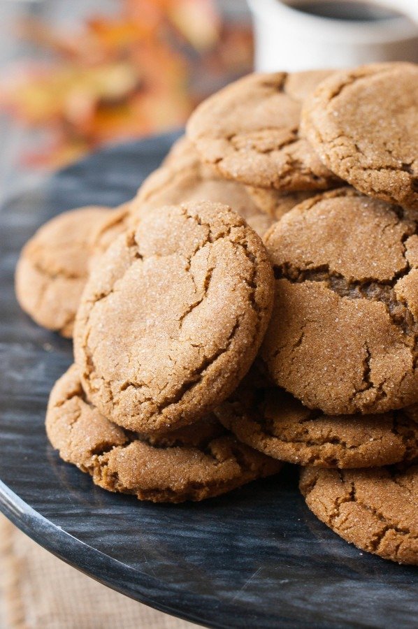 Soft Gingersnap Cookies With White Chocolate Chunks Recipe â Dishmaps