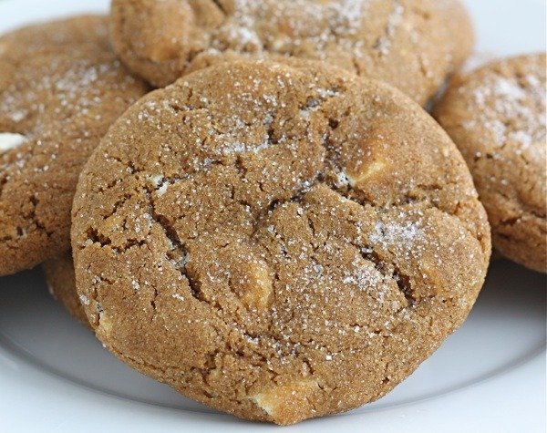 Soft Gingersnap Cookies With White Chocolate Chunks Recipe â Dishmaps