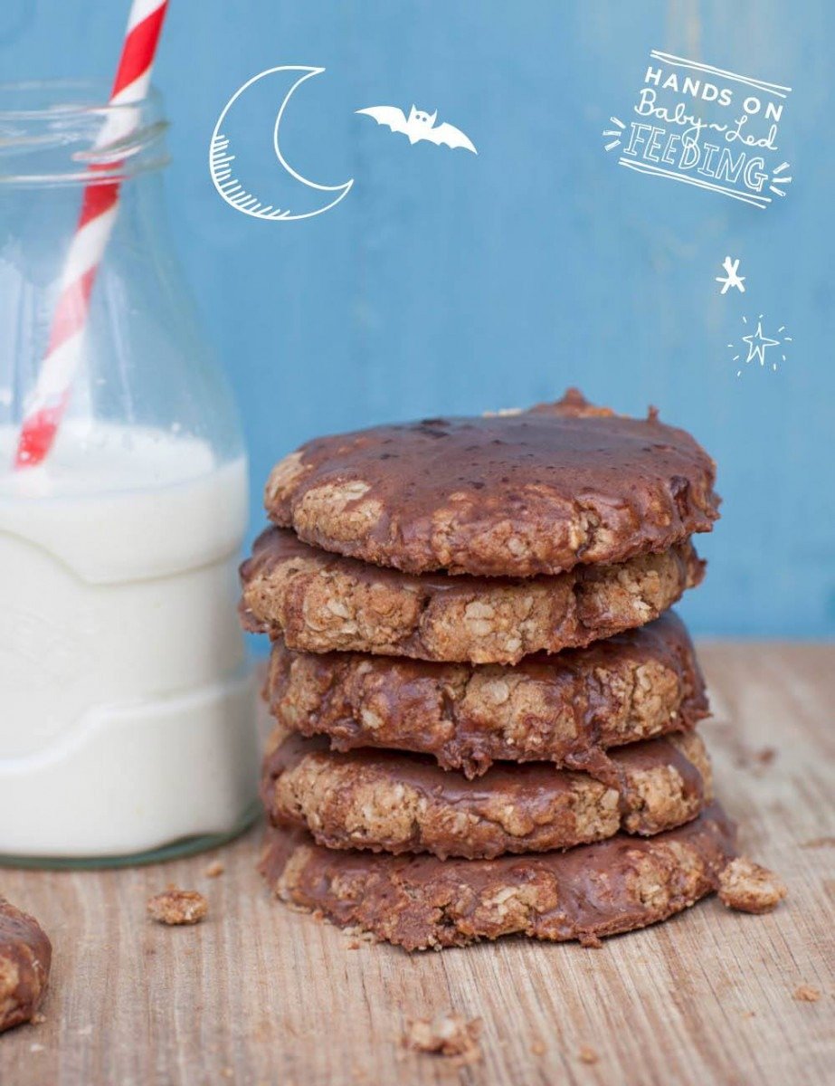 Healthy Coconut And Oat Choccy Cookies