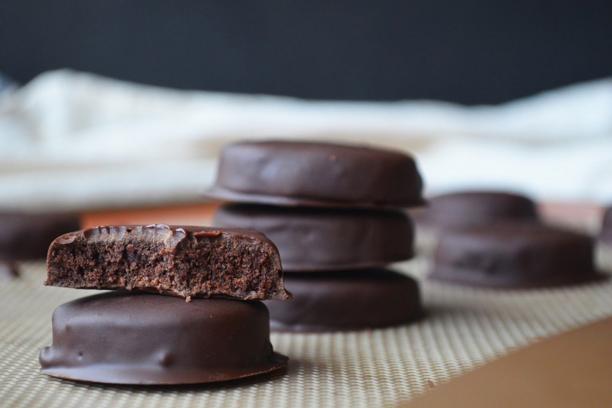 Petite Panettiere  Chocolate Covered Mint & Chocolate Cookies