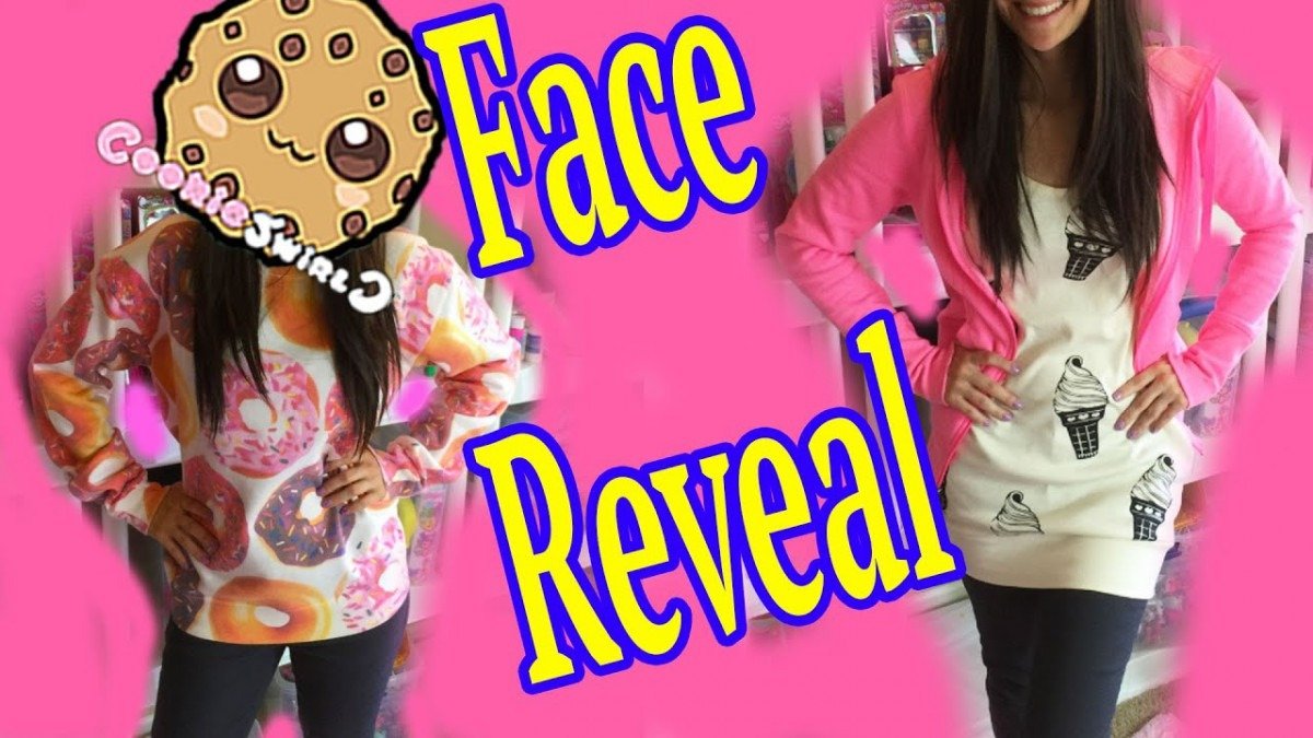 Cookieswirlc Face Reveal + Cookie Swirl Fan Questions & Answers