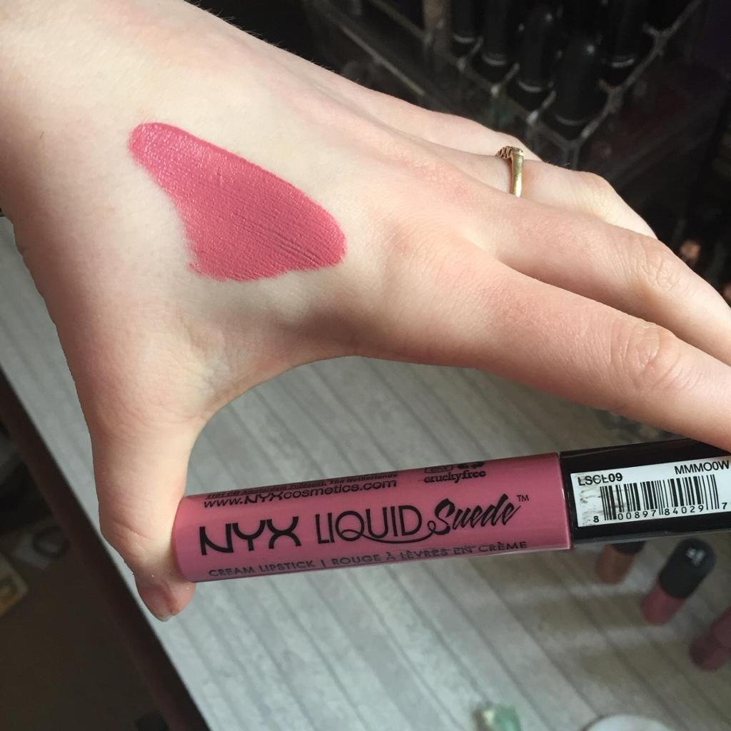 Nyx Liquid Suede Tea And Cookies